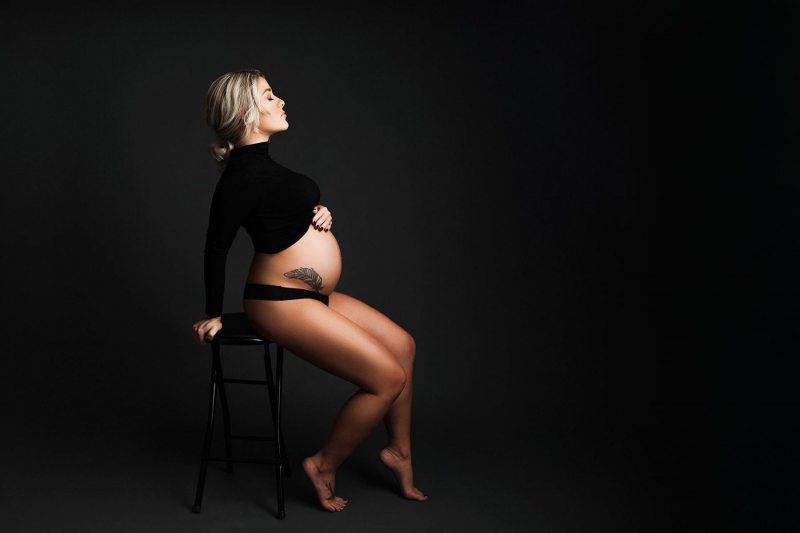 Maternity Photographer Buffalo