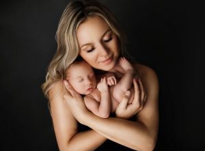 buffalo newborn photographer; newborn photographer in buffalo