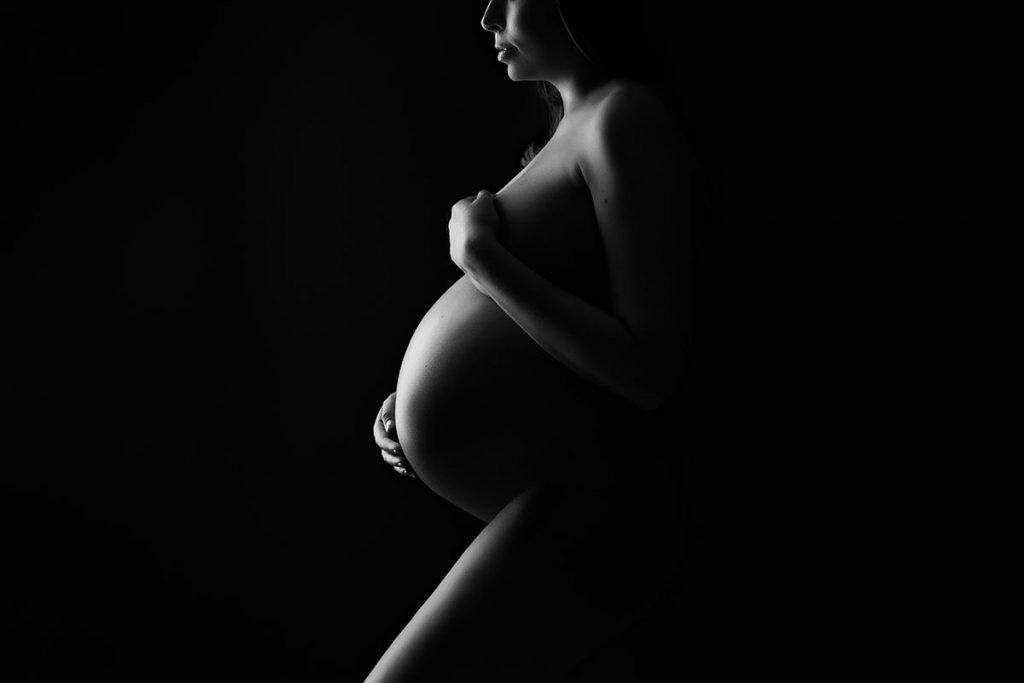 maternity; maternity photographer buffalo ny